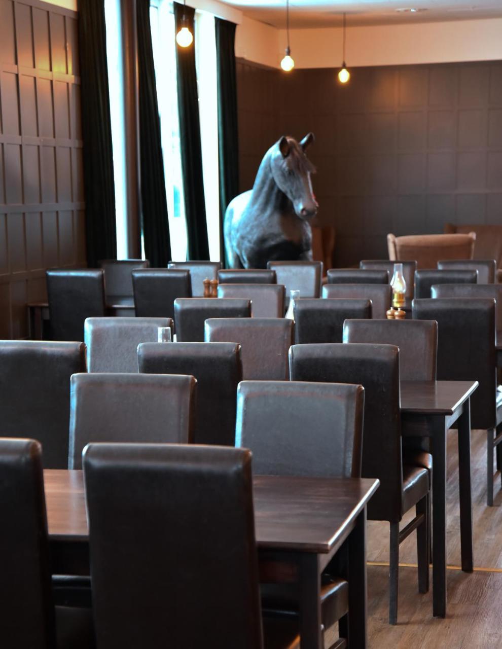 Hotell Arjaeng Экстерьер фото