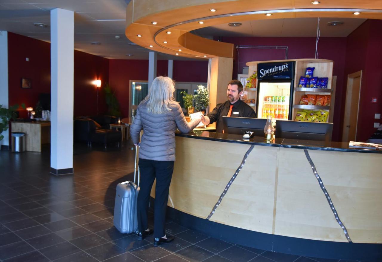 Hotell Arjaeng Экстерьер фото